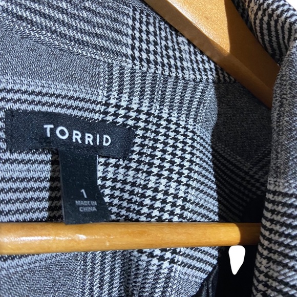 TORRID Black Plaid Houndstooth Cutway Stretch Blazer Business casual Size 1X - Picture 6 of 8